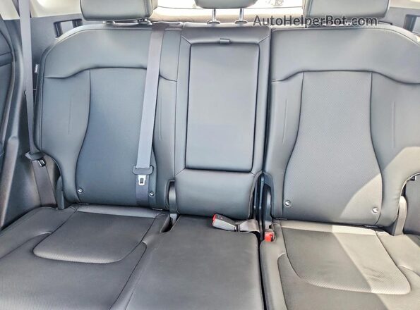 5XYK33DF8RG169142 2024 KIA SPORTAGE White უკანა სავარძლების ხედი