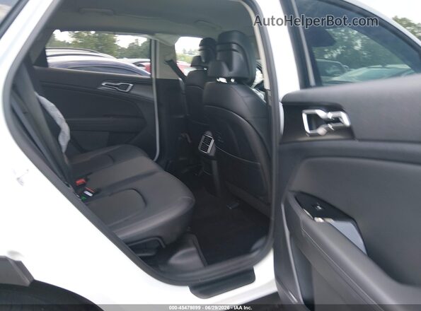 5XYK33DF8RG216444 2024 KIA SPORTAGE White VIN sticker view