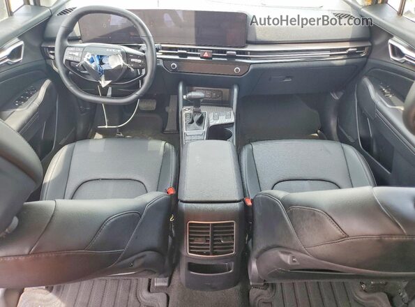 5XYK33DF8TG381465 2026 KIA SPORTAGE White Widok deski rozdzielczej