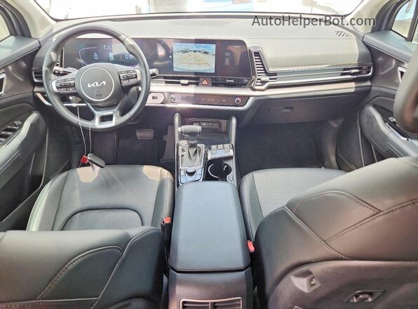 5XYK3CDF0SG247015 2025 KIA SPORTAGE Серебряный Вид панели приборов