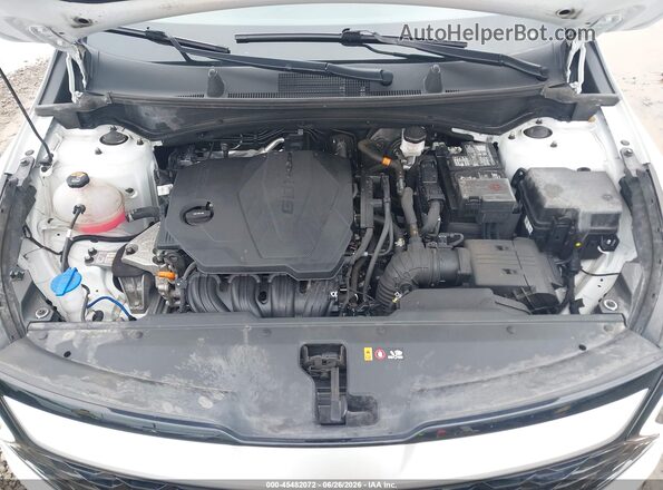 5XYK3CDFXRG145215 2024 KIA SPORTAGE White Rear view