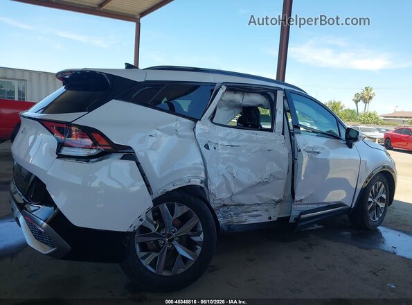 5XYK43AF3PG066628 2023 KIA SPORTAGE White Вид задньої частини салону