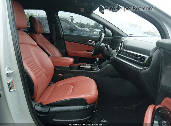 5XYK43AF5PG129146 2023 KIA SPORTAGE Silver Вид салону спереду