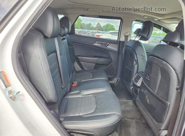 5XYK53AF4PG069437 2023 KIA SPORTAGE White Вид задньої частини салону