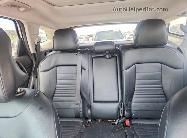 5XYK53DF1RG146490 2024 KIA SPORTAGE White Vista de los asientos traseros