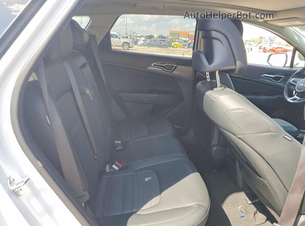 5XYK5CDF0SG294765 2025 KIA SPORTAGE White Vista interior trasera