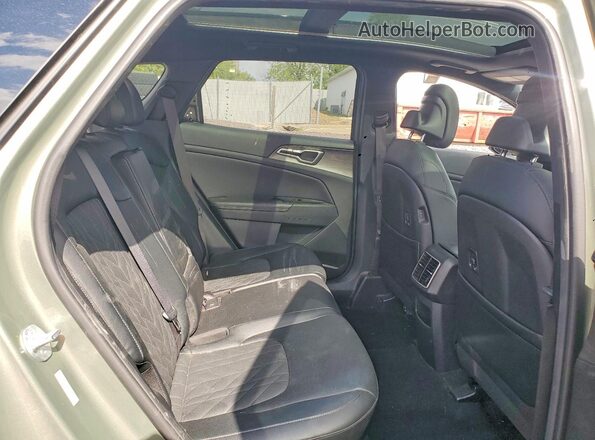 5XYK6CDF3RG157567 2024 KIA SPORTAGE Green Rear seats view