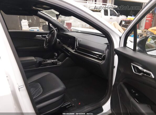 5XYK6CDF3RG211563 2024 KIA SPORTAGE White Widok wnętrza z przodu