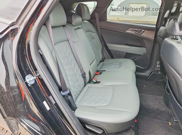 5XYK6CDF8RG140800 2024 KIA SPORTAGE Черный Вид задних сидений