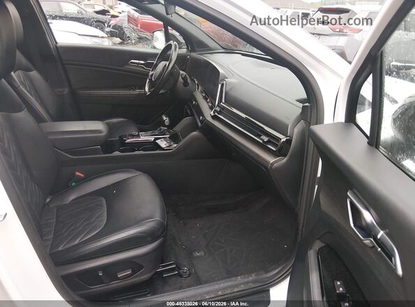 5XYK7CAF8PG018775 2023 KIA SPORTAGE Белый Вид салона спереди