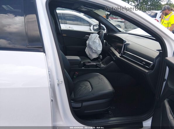 5XYK7CDF0SG284733 2025 KIA SPORTAGE White Սալոնի դիմացի տեսք