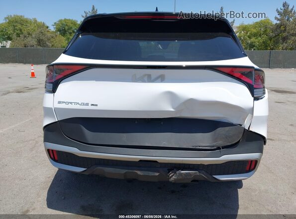 5XYK7CDF4RG154979 2024 KIA SPORTAGE White Widok z przodu