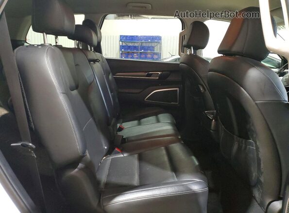 5XYP24HC2NG294565 2022 KIA TELLURIDE White Սալոնի հետևի տեսք