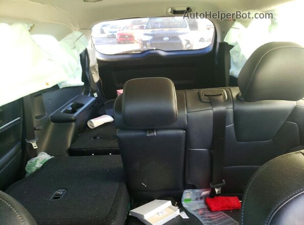 5XYP2DGCXRG536722 2024 KIA TELLURIDE Gray Vista de los asientos traseros
