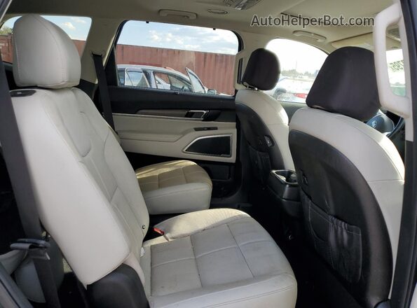 5XYP34HC3MG190663 2021 KIA TELLURIDE Blue Rear interior view