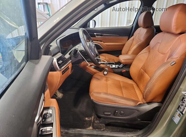 5XYP3DGC9RG438679 2024 KIA TELLURIDE Green Widok wnętrza z przodu