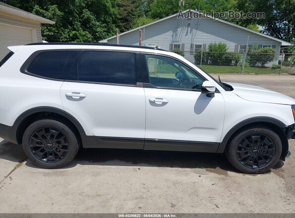 5XYP3DHC1NG253616 2022 KIA TELLURIDE White Вид задньої частини салону