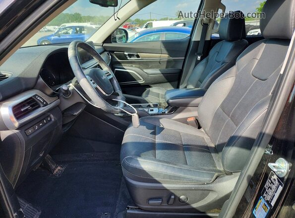 5XYP3DHC2NG211505 2022 KIA TELLURIDE Черный Вид салона спереди