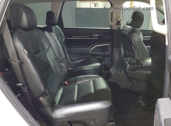5XYP64GC9SG575778 2025 KIA TELLURIDE White უკანა სალონის ხედი