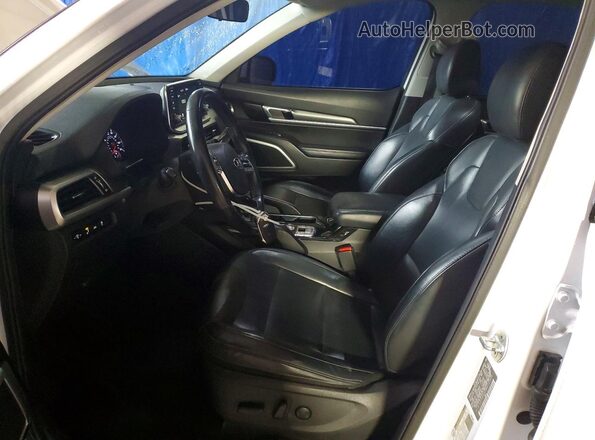 5XYP64HC8MG122026 2021 KIA TELLURIDE White Front interior view