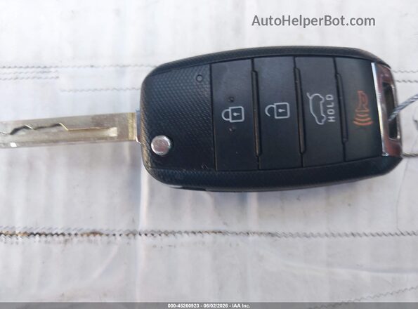 5XYPG4A37GG162903 2016 KIA SORENTO Navy 