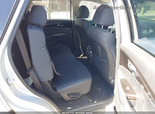 5XYPG4A38KG562218 2019 KIA SORENTO Silver Widok naklejki z numerem VIN