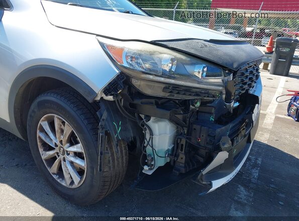 5XYPG4A38KG562218 2019 KIA SORENTO Silver Widok z przodu