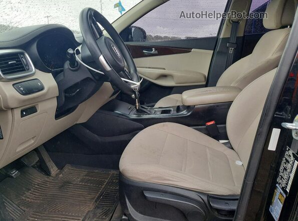 5XYPG4A39GG181582 2016 KIA SORENTO Black Front interior view