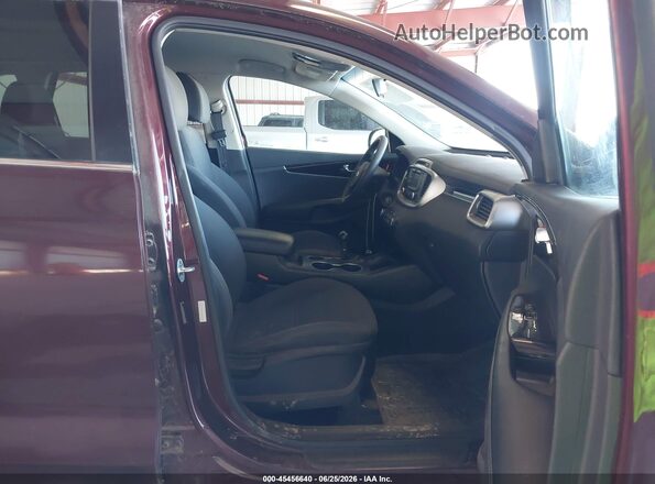 5XYPG4A52HG222007 2017 KIA SORENTO Burgundy Front interior view