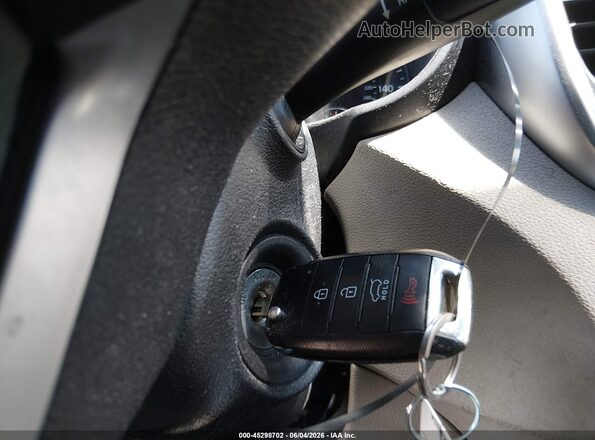 5XYPGDA30HG280762 2017 KIA SORENTO Burgundy Vista del salpicadero