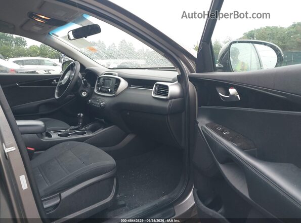 5XYPGDA35GG132993 2016 KIA SORENTO Gray წინა სალონის ხედი