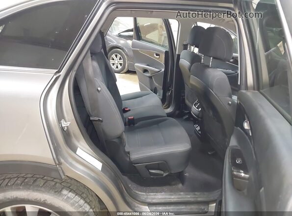 5XYPGDA35HG335142 2017 KIA SORENTO Gray Вид наклейки з VIN-кодом