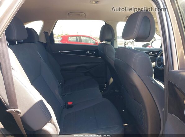 5XYPGDA38GG026344 2016 KIA SORENTO Gray 