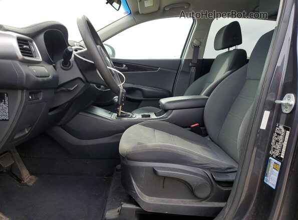 5XYPGDA50HG333221 2017 KIA SORENTO Charcoal წინა სალონის ხედი