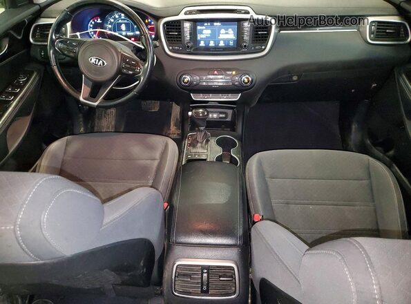 5XYPGDA53HG240550 2017 KIA SORENTO White Առջևի վահանակի տեսք