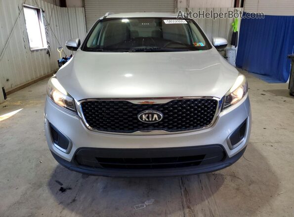 5XYPGDA55GG109022 2016 KIA SORENTO Silver Front view