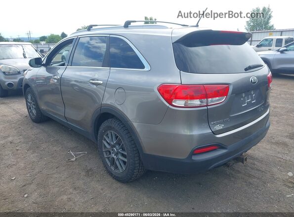 5XYPGDA57HG312737 2017 KIA SORENTO Gray 