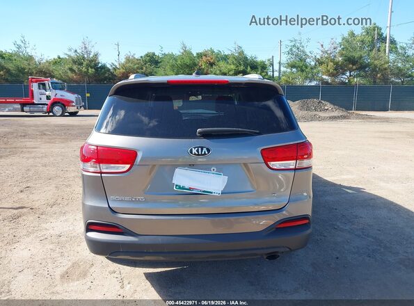 5XYPGDA58HG327439 2017 KIA SORENTO Gray 