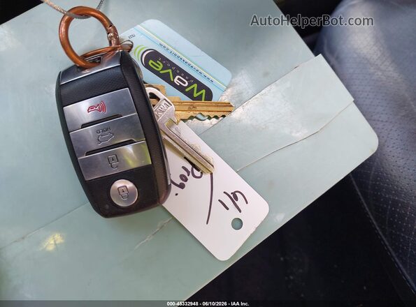 5XYPH4A15HG193712 2017 KIA SORENTO White Widok deski rozdzielczej