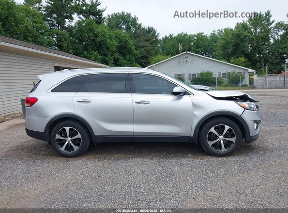 5XYPH4A58HG315501 2017 KIA SORENTO Silver Widok wnętrza z tyłu