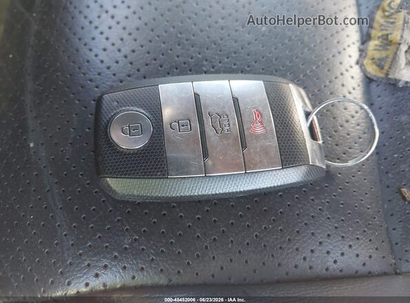 5XYPHDA13JG356993 2018 KIA SORENTO White Widok deski rozdzielczej