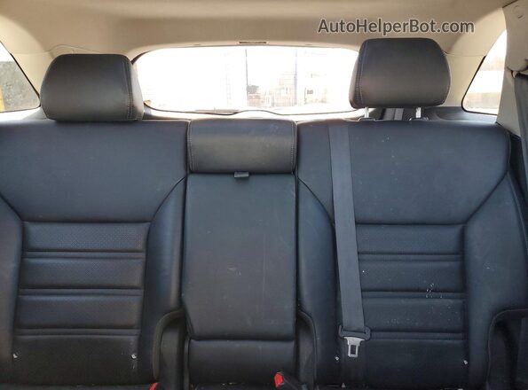 5XYPHDA5XLG706397 2020 KIA SORENTO Gray Rear seats view
