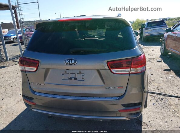 5XYPKDA16GG046377 2016 KIA SORENTO Silver 