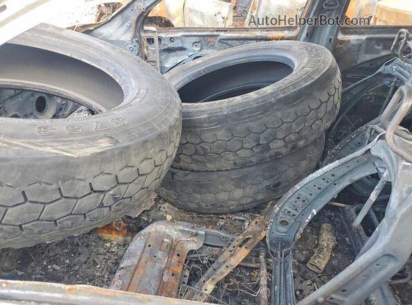 5XYRG4LC5PG197381 2023 KIA SORENTO Burn წინა სალონის ხედი