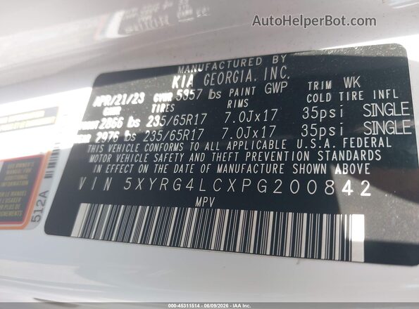 5XYRG4LCXPG200842 2023 KIA SORENTO White Vista del compartimento del motor