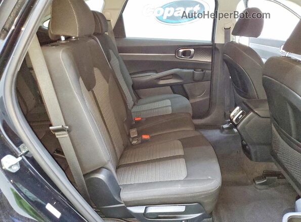 5XYRGDLC0PG183906 2023 KIA SORENTO Black Vista interior trasera