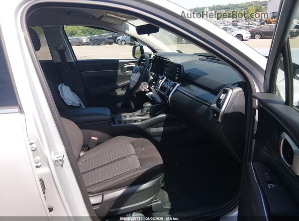 5XYRGDLC3NG115080 2022 KIA SORENTO Silver Вид салону спереду