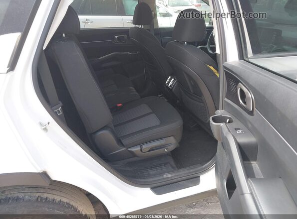 5XYRGDLC8NG106536 2022 KIA SORENTO White VIN sticker view