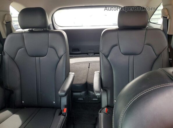 5XYRH4JF2RG271563 2024 KIA SORENTO Черный Вид задних сидений