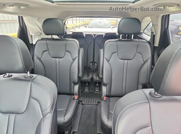 5XYRH4LFXPG228163 2023 KIA SORENTO Gray Widok tylnych siedzeń
